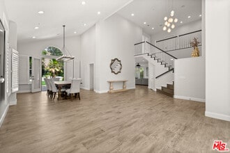 18419 St Moritz Dr in Los Angeles, CA - Building Photo - Building Photo