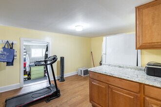 1455 Farmington Ave in Berlin, CT - Building Photo - Building Photo