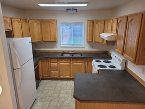 8231 Williwa Ave in Anchorage, AK - Building Photo - Building Photo