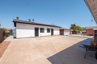 3045 E 5th St in Los Angeles, CA - Building Photo - Building Photo