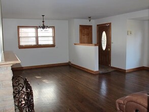 4216 Forest Ave in Western Springs, IL - Building Photo - Building Photo