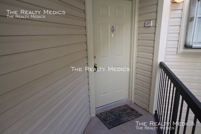 1964 Lake Atriums Cir-Unit -#157 in Orlando, FL - Building Photo - Building Photo