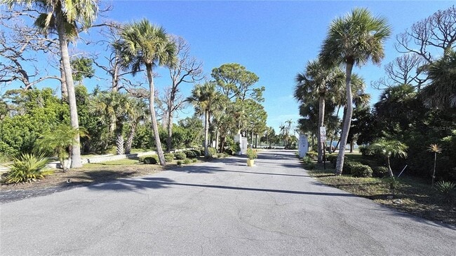 property at 1401 S McCall Rd