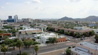 12 E University Blvd in Tucson, AZ - Building Photo