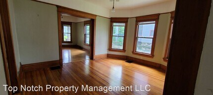 1030 21st St in Rock Island, IL - Foto de edificio - Building Photo