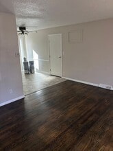 8405 E 111 St in Kansas City, MO - Building Photo - Building Photo