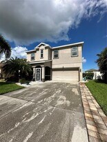 7823 110th Ave E in Parrish, FL - Building Photo