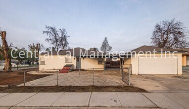 500 Arvin St in Bakersfield, CA - Foto de edificio - Building Photo