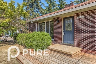 3740 SE 134th Ave in Portland, OR - Building Photo - Building Photo