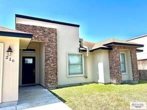 216 Gilson Rd in Brownsville, TX - Building Photo - Building Photo