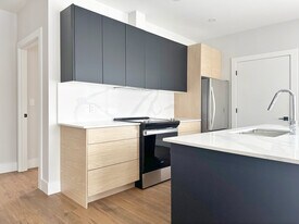 8 Walker Av in Halifax, NS - Building Photo