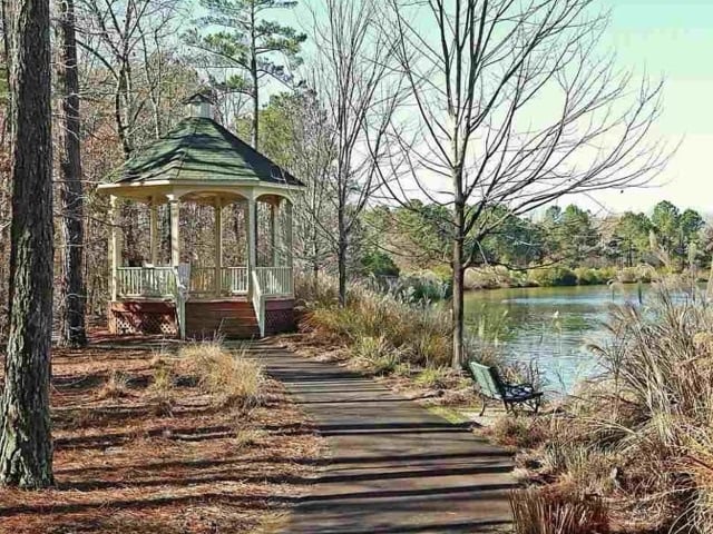 property at 10421 Rosegate Ct