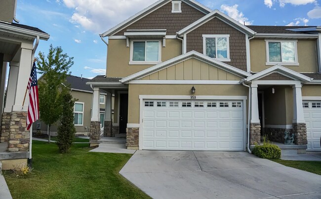 property at 959 S 2100 W
