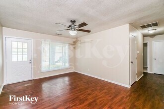 5373 Padre Ln in Indianapolis, IN - Foto de edificio - Building Photo