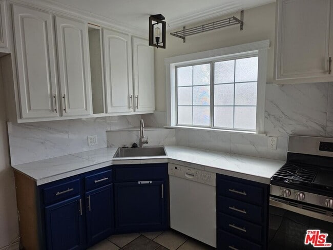 509 S Catalina Ave in Redondo Beach, CA - Building Photo - Building Photo