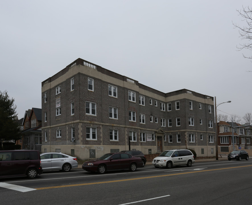 Boulevard Apartments in Philadelphia, PA - Foto de edificio