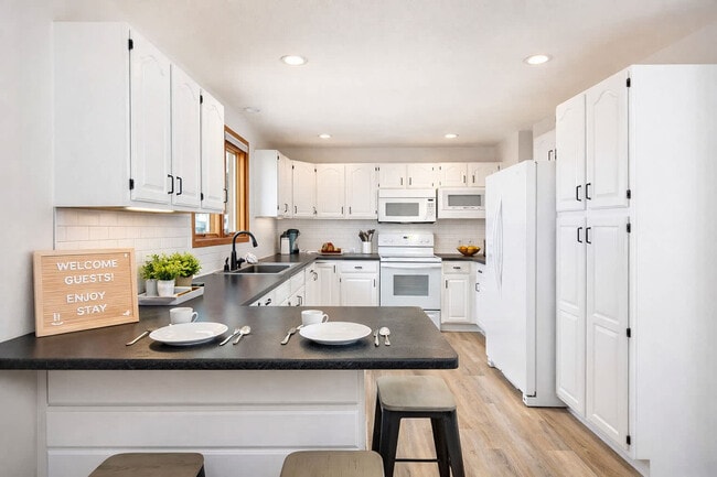 N307 Eastowne Ct, Unit SI ID1061648P in Appleton, WI - Foto de edificio - Building Photo