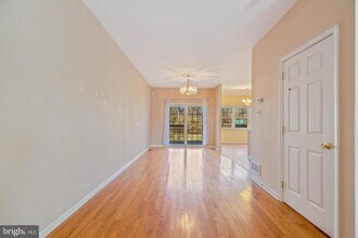 556 Cork Cir in West Chester, PA - Building Photo - Building Photo