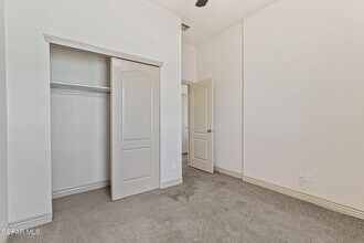 5557 Gustavo Madrid Ln in El Paso, TX - Building Photo - Building Photo