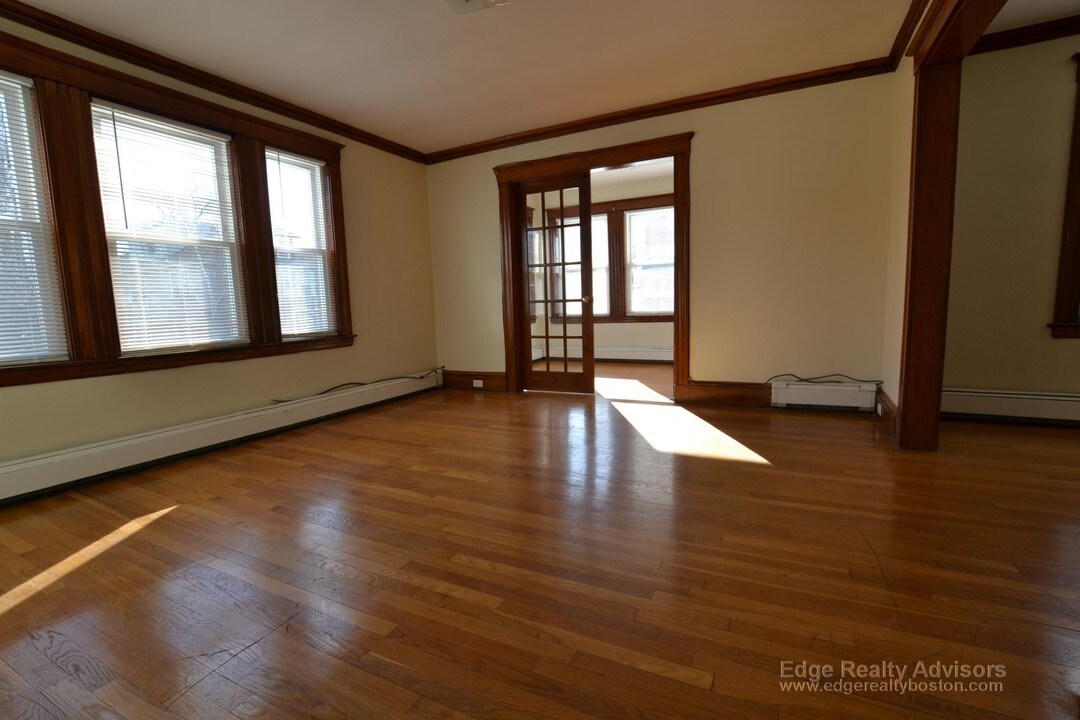 20 Presentation Rd, Unit 2 in Boston, MA - Building Photo