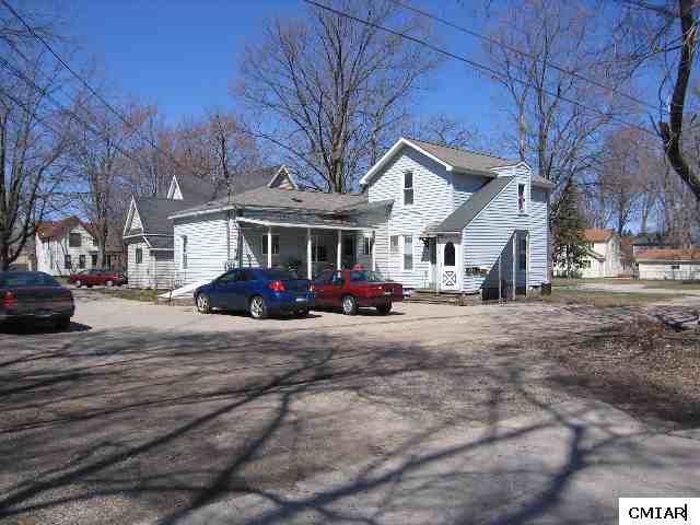 311-315 W Locust St in Mt. Pleasant, MI - Building Photo - Building Photo