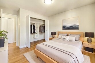 Moira Apartments in Belleville, ON - Building Photo - Building Photo