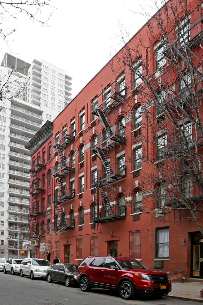 77th Street Residences - Weill Cornell Medica in New York, NY - Building Photo - Building Photo