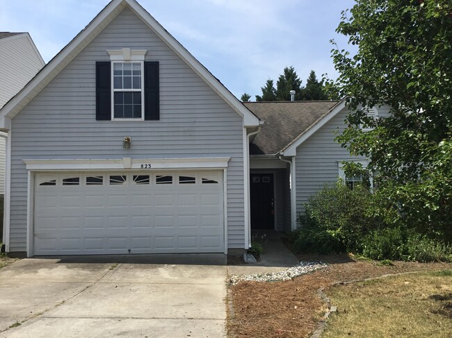 property at 823 Jennifer Ln