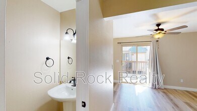 5561 Dunbar Ct in Colorado Springs, CO - Building Photo - Building Photo