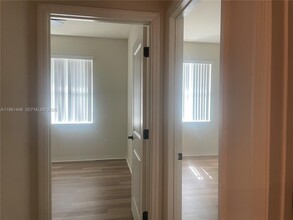 5060 Eucalyptus Dr in Hollywood, FL - Building Photo - Building Photo