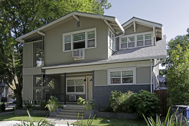 2501 P St in Sacramento, CA - Foto de edificio - Building Photo