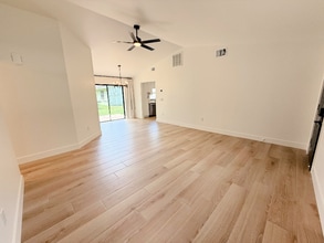 3278 E Crown Dr in Inverness, FL - Building Photo - Building Photo