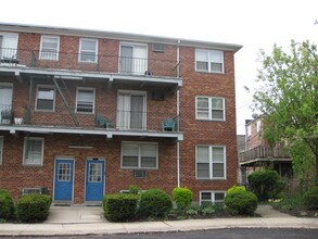 69-16 66th Dr in Flushing, NY - Building Photo - Building Photo