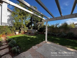 7049 Sale Ave in Los Angeles, CA - Building Photo - Building Photo