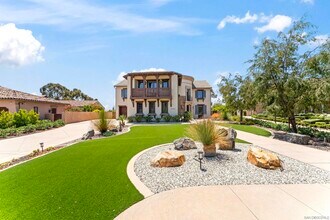10862 Equestrian Ridge Ct in San Diego, CA - Building Photo - Building Photo