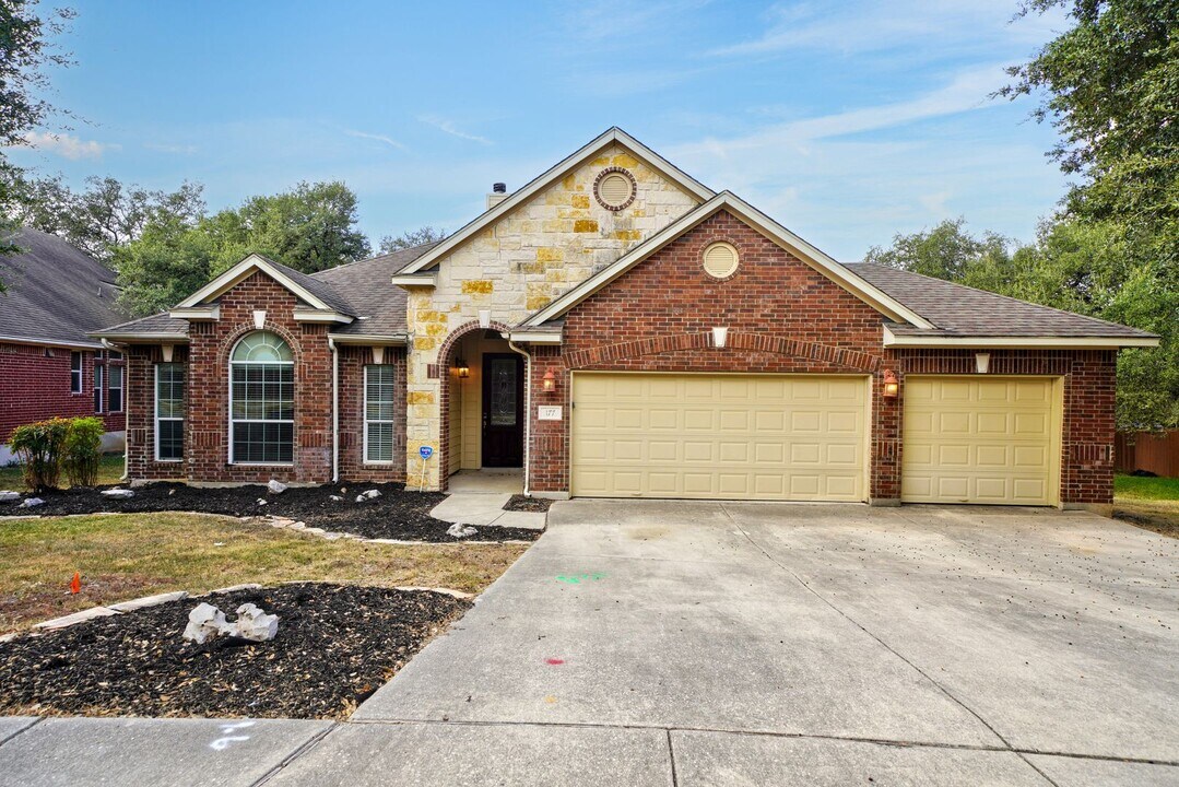 177 Brush Trail Ln in Cibolo, TX - Building Photo