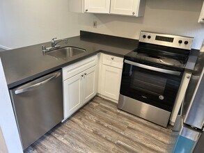 463 Coffield Ave in Napa, CA - Building Photo - Building Photo