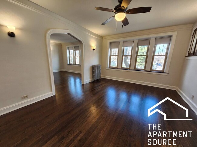 property at 1159 E 52nd St