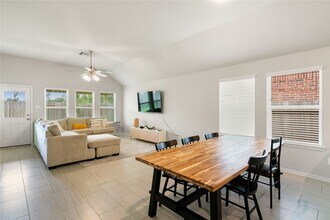 1859 Cypress Canyon Trail in Conroe, TX - Building Photo - Building Photo