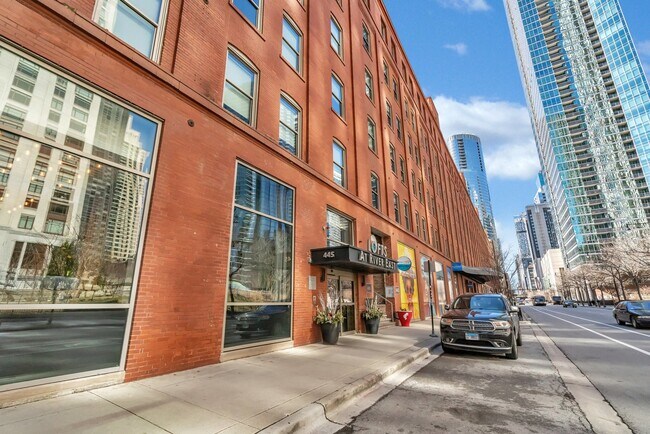 445 E Illinois St in Chicago, IL - Foto de edificio - Building Photo