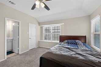 525 Rustic Oak Ln in McKinney, TX - Building Photo - Building Photo