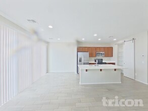 4804 W Leodra Ln in Phoenix, AZ - Building Photo - Building Photo