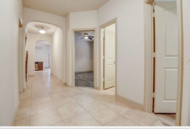 6911 Nava in Grand Prairie, TX - Building Photo - Building Photo