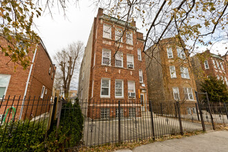 6426 N Troy St, Unit 2 in Chicago, IL - Building Photo - Building Photo