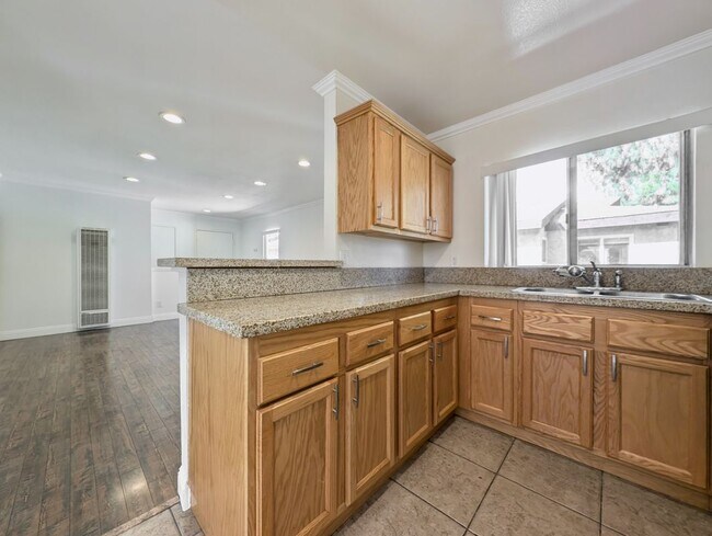 1155 Linden Ave in Glendale, CA - Building Photo - Building Photo
