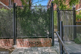 129 W St NW, Unit 203 in Washington, DC - Building Photo - Building Photo