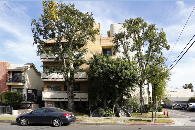 4314 Matilija Ave in Sherman Oaks, CA - Building Photo - Primary Photo