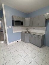 4225 Romain St in Philadelphia, PA - Foto de edificio - Building Photo