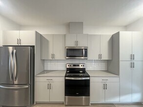 3118 Challand Ln in Edmonton, AB - Building Photo - Building Photo