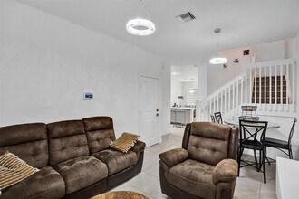 1325 NW 208th Terrace in Miami Gardens, FL - Building Photo - Building Photo